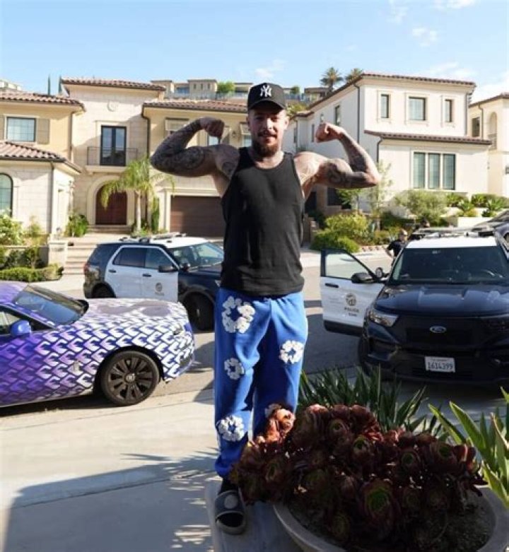 
8bit MAMBA Height, Weight, Net Worth, Age, Birthday, Wikipedia, Who, Nationality, Biography 