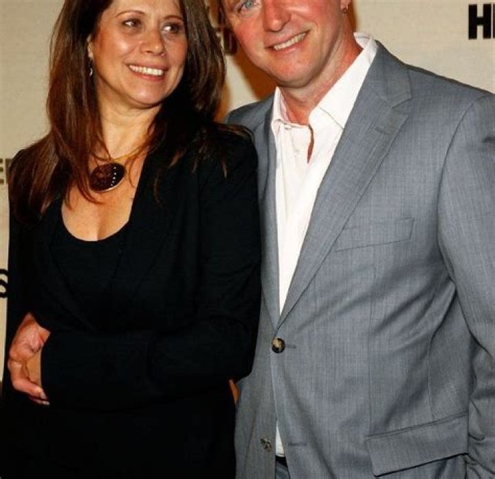 
Aidan Quinn is Married to Wife: Elizabeth Bracco. Kids. 