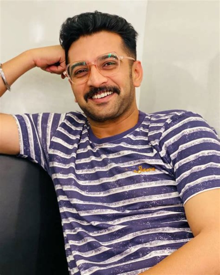 Akshar Kothari Height, Weight, Net Worth, Age, Birthday, Wikipedia, Who, Instagram, Biography