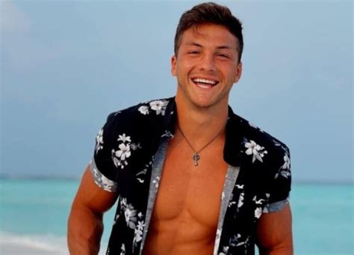 
Alex Brueckner Height, Weight, Net Worth, Age, Birthday, Wikipedia, Who, Nationality, Biography 