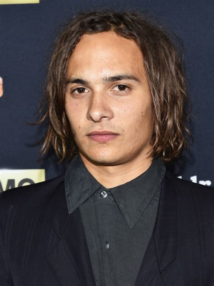 
All About British Actor Frank Dillane: Parents, Ethnicity, Height 