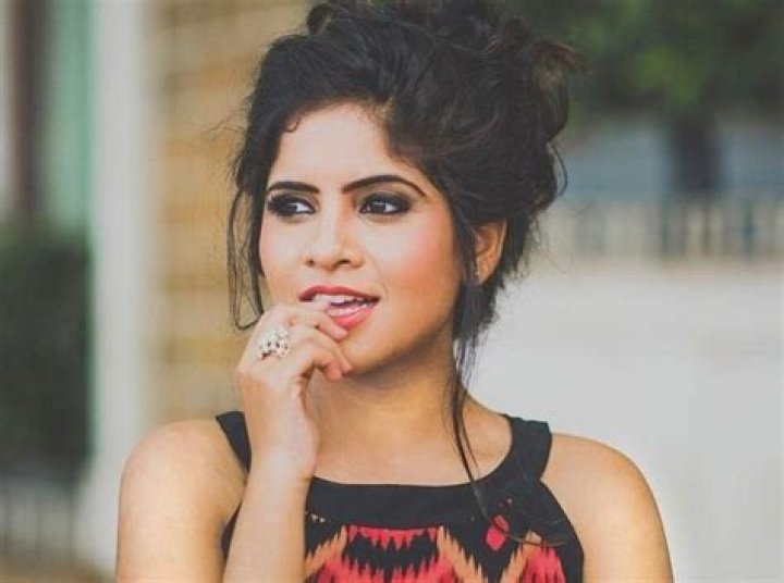 Amruta Deshmukh Height, Weight, Net Worth, Age, Birthday, Wikipedia, Who, Instagram, Biography