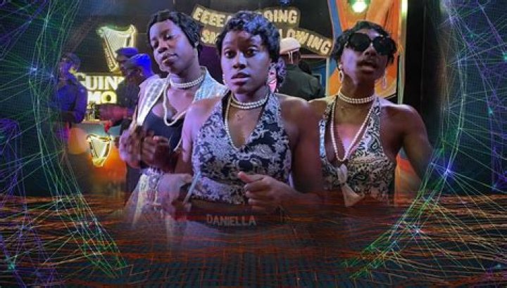 
An old-school Saturday Night Party for the Housemates 