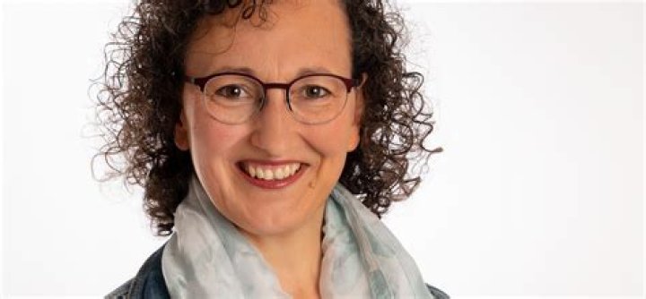 
Andrea Maier Height, Weight, Net Worth, Age, Birthday, Wikipedia, Who, Nationality, Biography 
