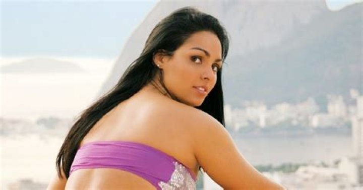 Andressa Soares Bio and Personal Life of The Brazilian Dancer and Instagram Star