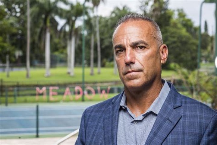 
Andrew Pollack Height, Weight, Net Worth, Age, Birthday, Wikipedia, Who, Instagram, Biography 