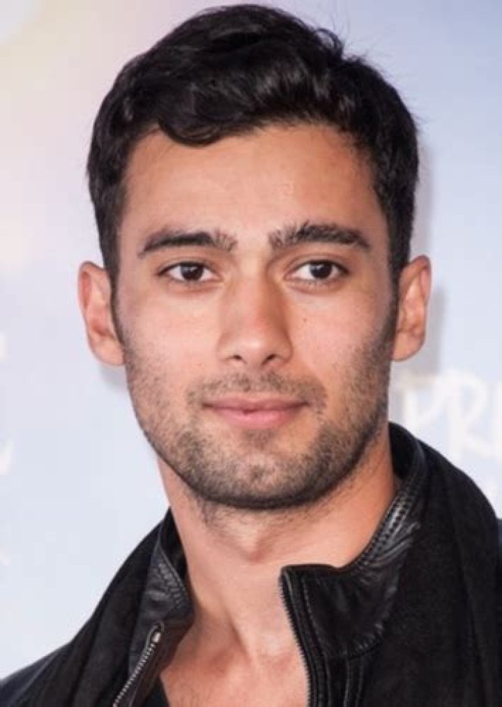 Arash Marandi Height, Weight, Net Worth, Age, Birthday, Wikipedia, Who, Instagram, Biography