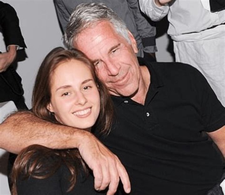 Are Jake Epstein And Jeffrey Epstein Related? Family And Parents