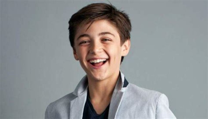 Asher Angel Height, Weight, Net Worth, Age, Birthday, Wikipedia, Who, Nationality, Biography