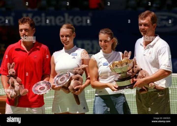 
Barbara Schett And Husband Joshua Eagle Met Through Tennis 