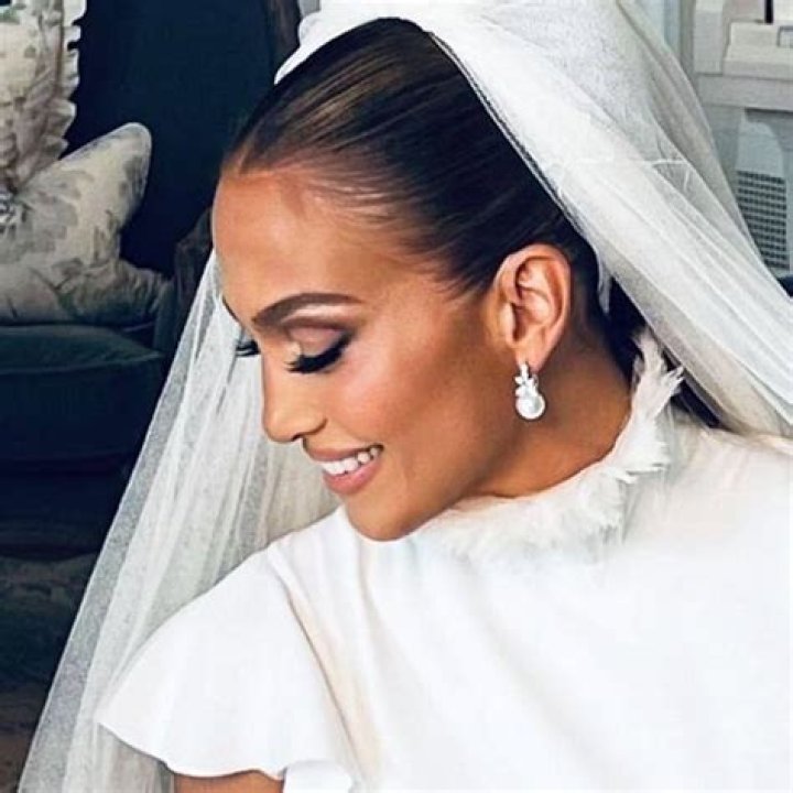 
Ben Affleck’s Ralph Lauren Wedding Tuxedo Up Close 