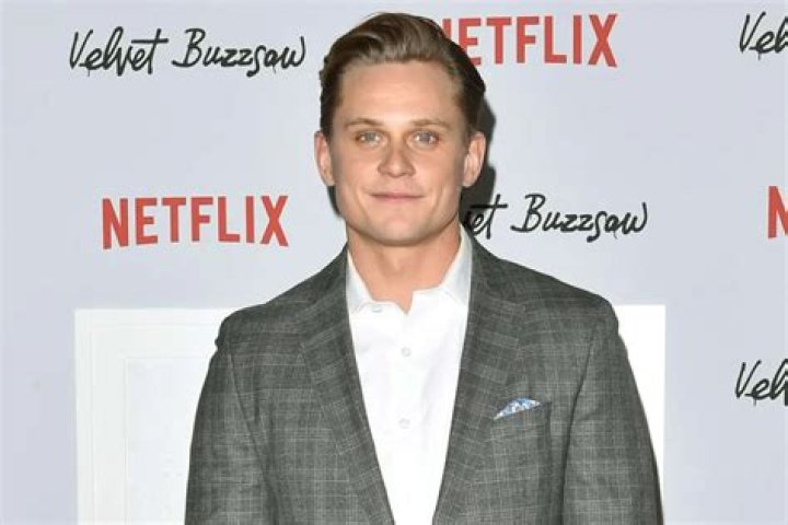 Billy Magnussen Height, Weight, Net Worth, Age, Birthday, Wikipedia, Who, Nationality, Biography