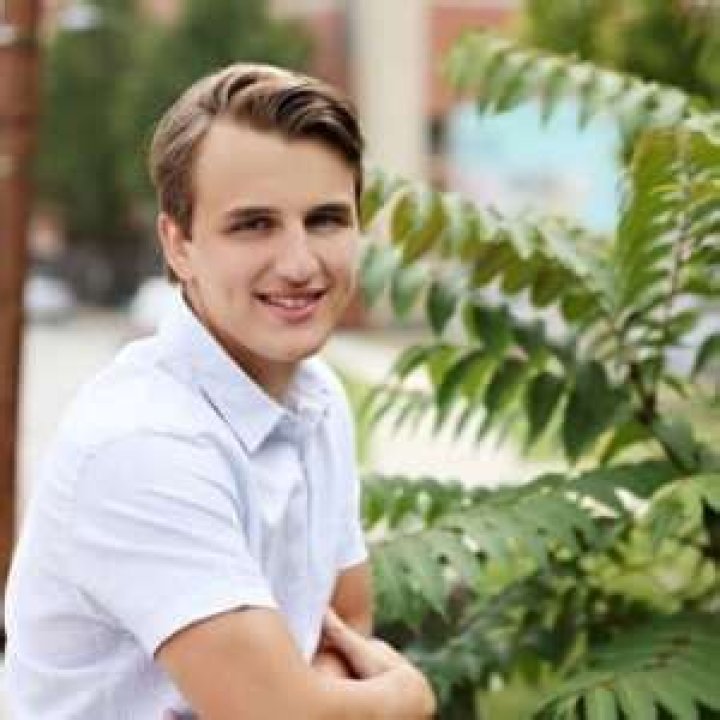 
Blake Grzegorczyk Height, Weight, Net Worth, Age, Birthday, Wikipedia, Who, Nationality, Biography 