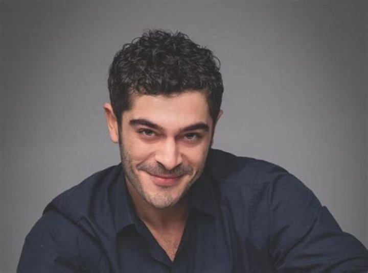 Burak Deniz Religion – Is He Muslim? Family And Ethnicity