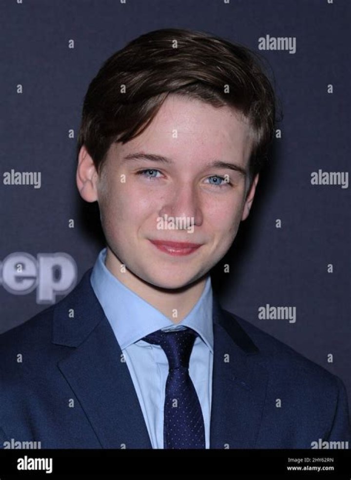 C.J. Valleroy Height, Weight, Net Worth, Age, Wiki, Who, Instagram, Biography