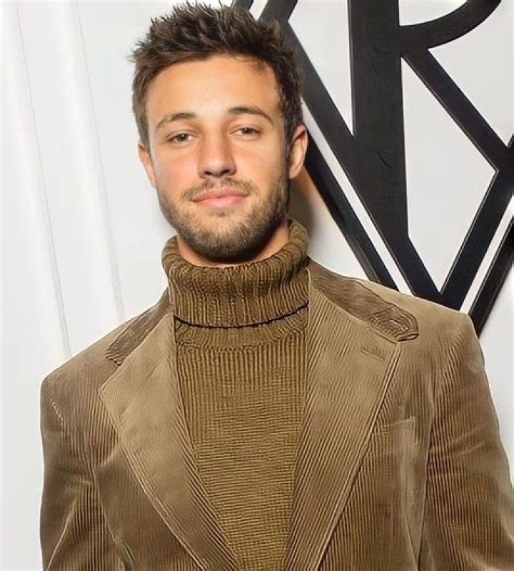 Cameron Dallas Height, Age, Girlfriend, Biography, Wiki, Net Worth