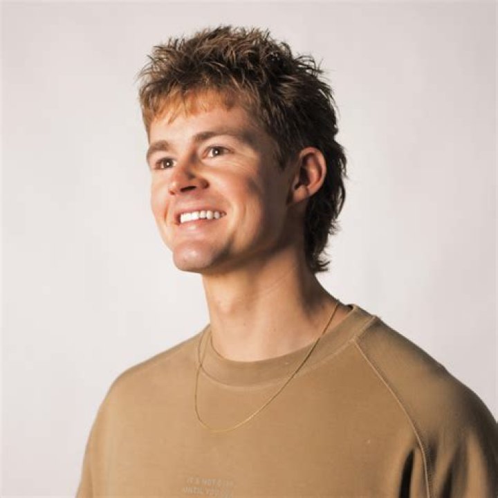 
Camilla Franks Age, Birthday, Wikipedia, Who, Nationality, Biography 