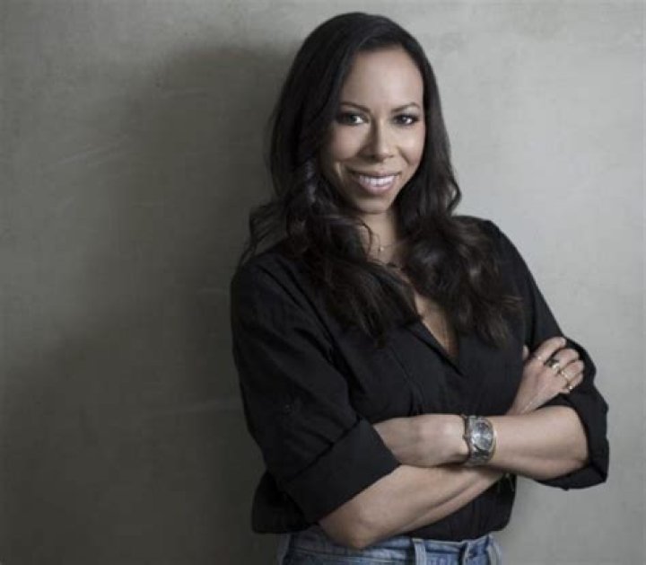 
Chari Cuthbert Height, Weight, Net Worth, Age, Birthday, Wikipedia, Who, Nationality, Biography 