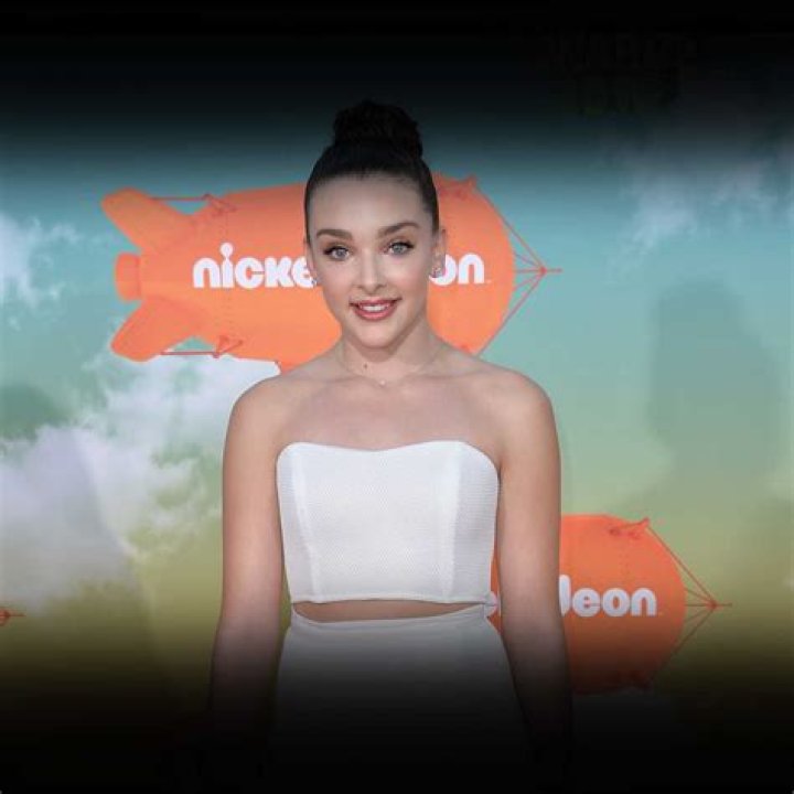 
Cheerleader Kallie Ketchersid Accident In 2022 -What Happened To Her? 