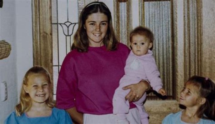 
Chris Dawson Guilty of Killing his Wife, Everything on Joanne Curtis and Family 