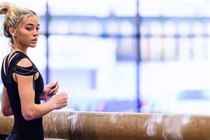 Clare Dunne Height, Weight, Net Worth, Age, Birthday, Wikipedia, Who, Instagram, Biography