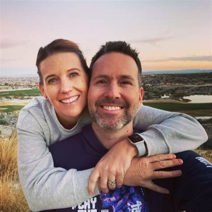 
Clintus McGintus Height, Weight, Net Worth, Age, Birthday, Wikipedia, Who, Nationality, Biography 