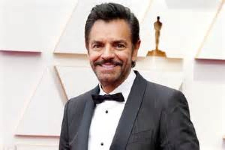 
‘CODA’ Star Eugenio Derbez Undergoing ‘Complicated’ Surgery After Suffering Accident 