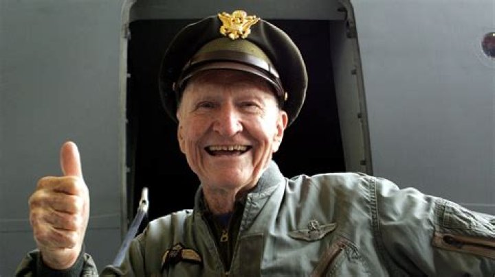 
Colonel Gail Halvorsen Obituary And Wikipedia- Berlin “Candy Bomber” Died Aged 101 