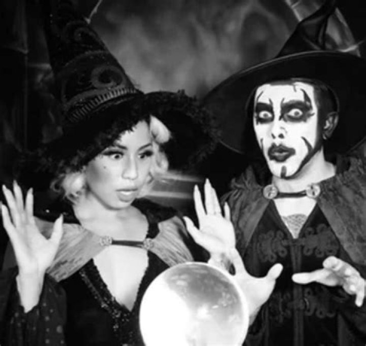 Danhausen is Married to Wife: Lou Lou la Duchesse de Rière.