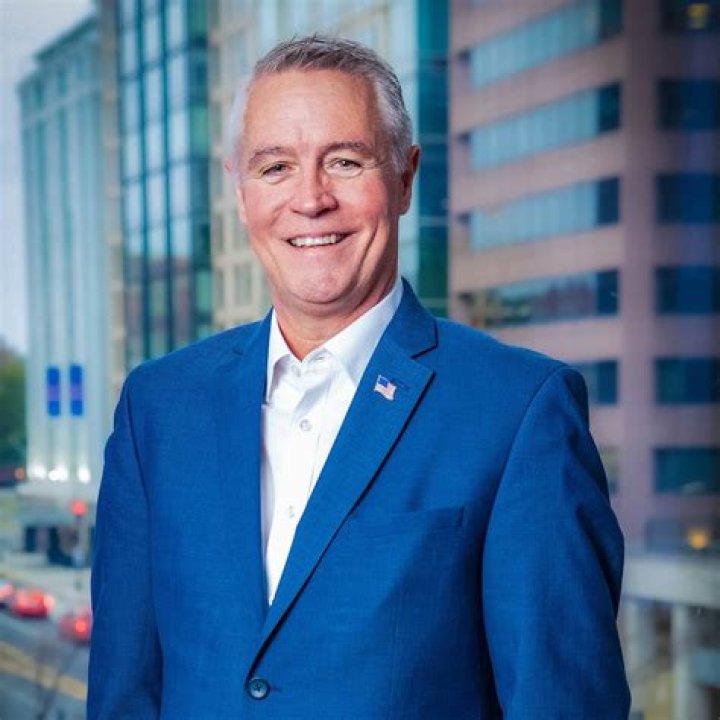 
Dave Bender Age, Birthday, Wikipedia, Who, Nationality, Biography 