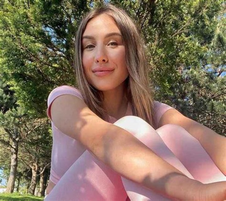Deluxegirl Height, Weight, Net Worth, Age, Birthday, Wikipedia, Who, Instagram, Biography