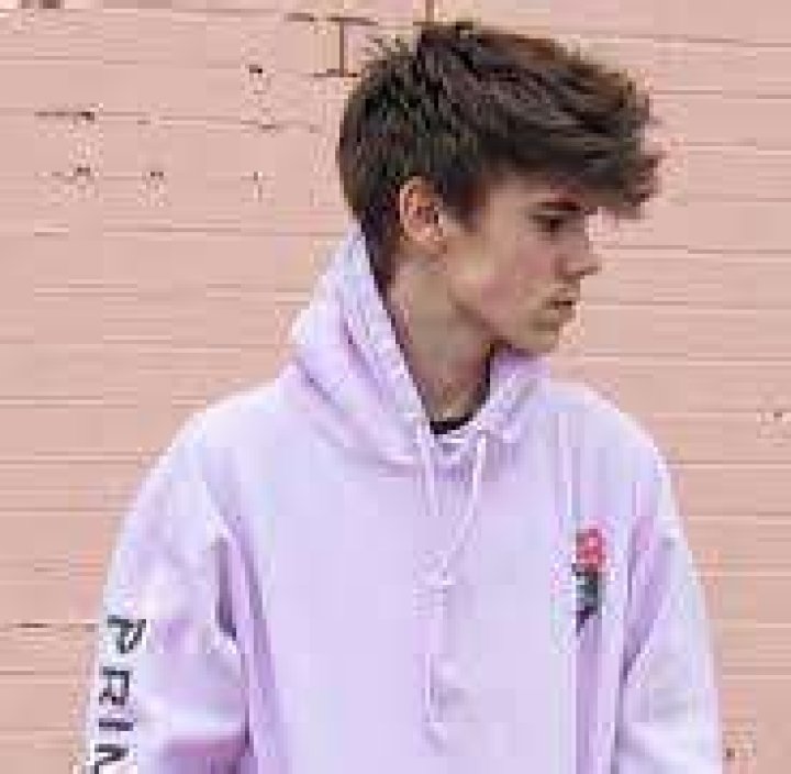 
Dillon Bradley Height, Weight, Net Worth, Age, Birthday, Wikipedia, Who, Instagram, Biography 