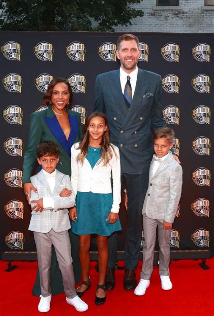 Dirk Nowitzki Three Children and Rare Family Photos with Wife Jessica Olsson