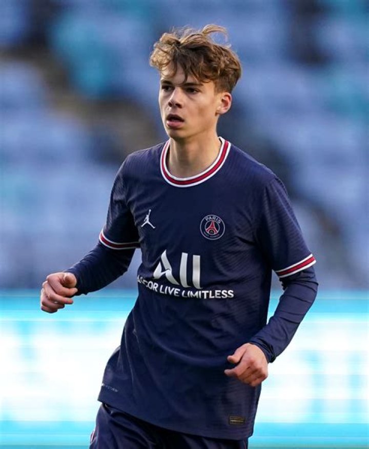 
Edouard Michut Height, Weight, Net Worth, Age, Birthday, Wikipedia, Who, Nationality, Biography 