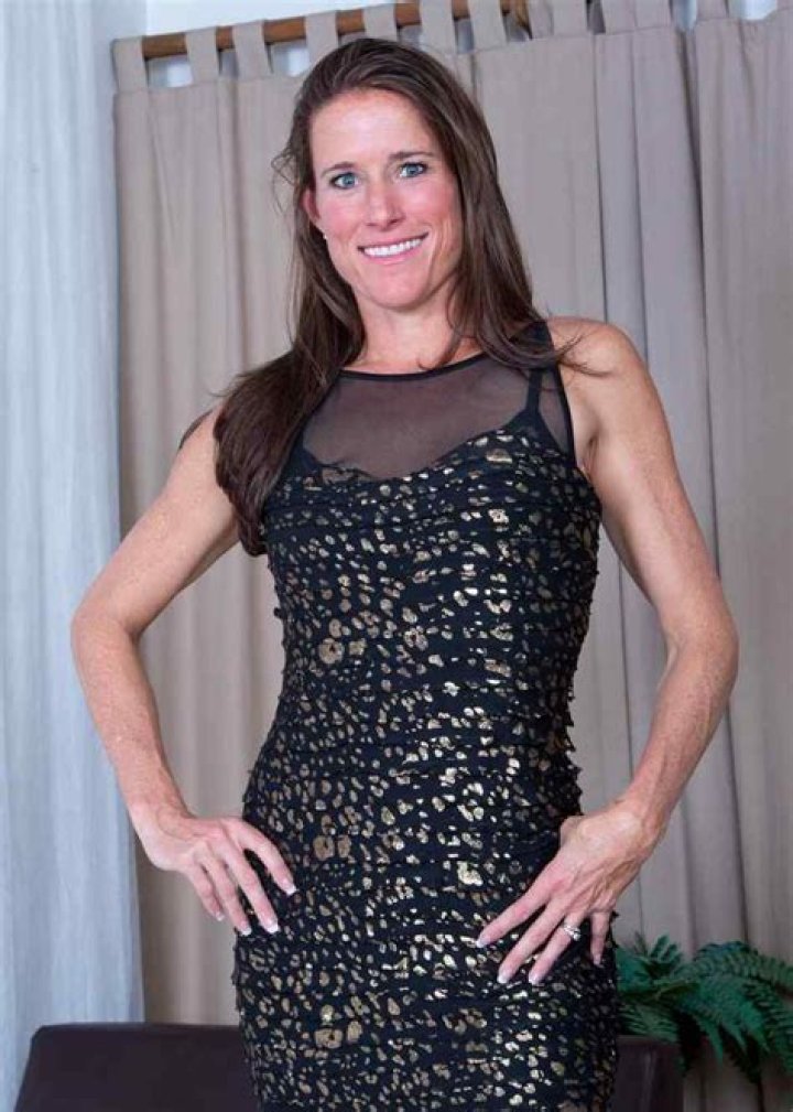 
Elly Marie Height, Weight, Net Worth, Age, Birthday, Wikipedia, Who, Nationality, Biography 