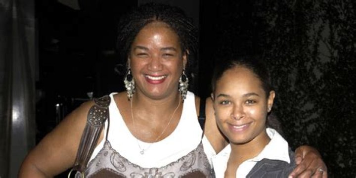 
Elvira Wayans Height, Weight, Net Worth, Age, Birthday, Wikipedia, Who, Nationality, Biography 