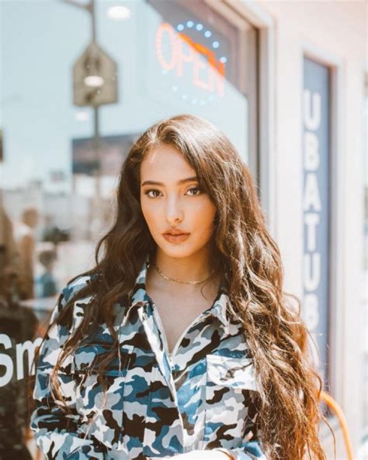 
Faouzia Height, Weight, Net Worth, Age, Birthday, Wikipedia, Who, Nationality, Biography 