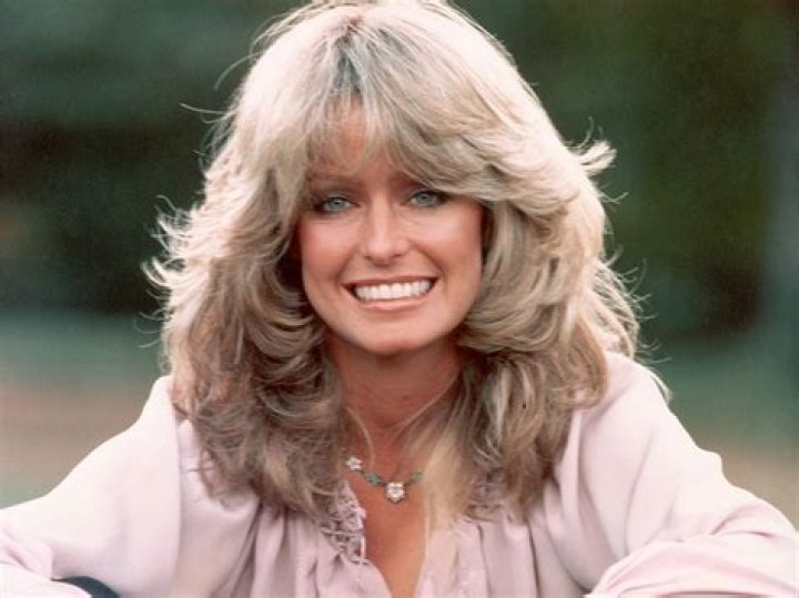 
Farrah Fawcett’s Relationships History: A List of All The Boyfriends She Dated 