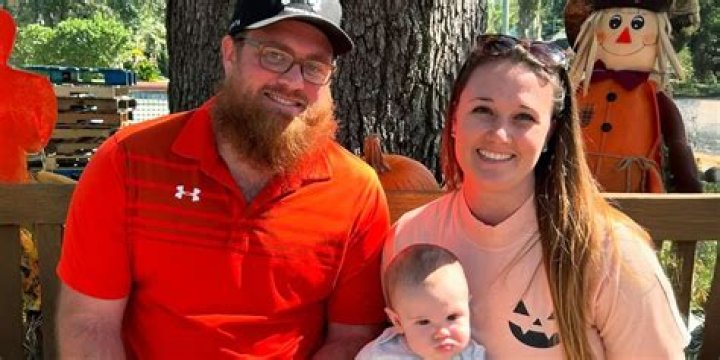 
Florida father and son shoot at woman they thought was a burglar 