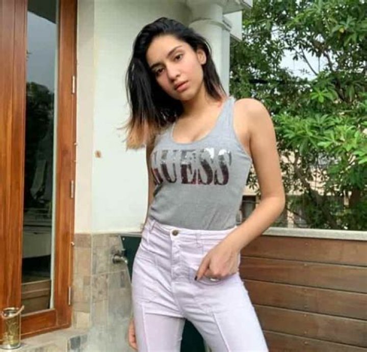 
Gia Gupta Height, Weight, Net Worth, Age, Birthday, Wikipedia, Who, Nationality, Biography 