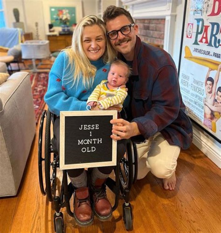 
‘Glee’ Alum Ali Stroker and Husband David Perlow Welcome First Baby Together: ‘We Are So Lucky’ 