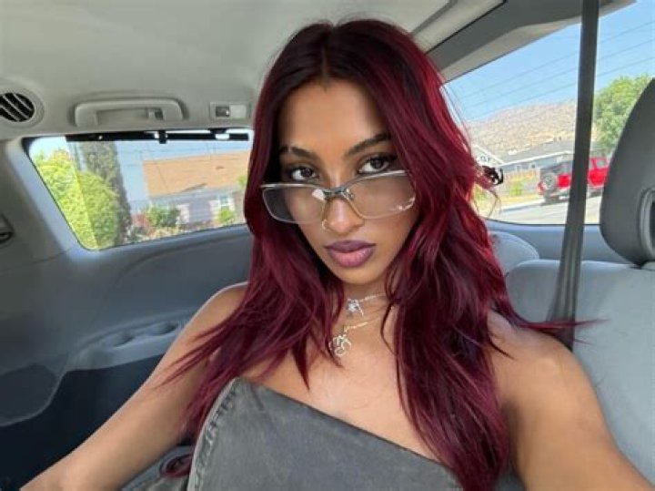 
Gwen Lara Age, Birthday, Wikipedia, Who, Nationality, Biography 