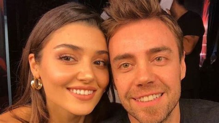 Hande Ercel Height, Age, Boyfriend, Biography, Wiki, Net Worth