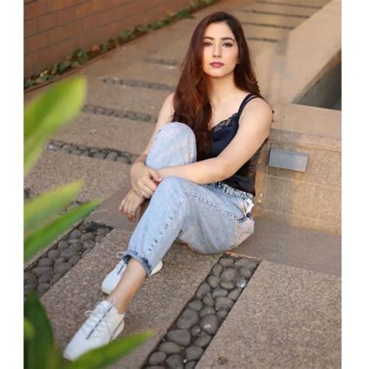 Hansi Parmar Height, Weight, Net Worth, Age, Birthday, Wikipedia, Who, Instagram, Biography