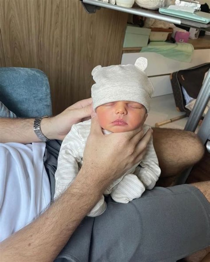
Hayley Hughes Baby Father Name | First Child With New Boyfriend 