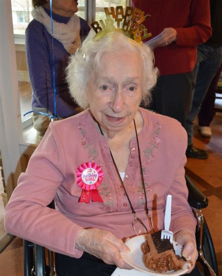 
Helen Chamberlain Age, Birthday, Wikipedia, Who, Nationality, Biography 