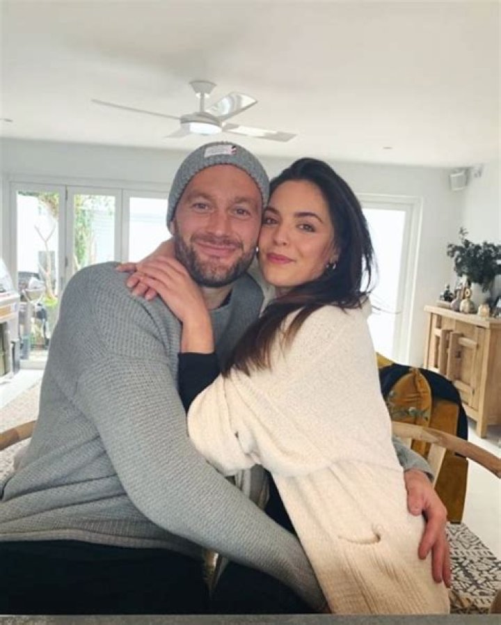 
How Old Are Olympia Valance And Boyfriend Tom Bellchambers? 