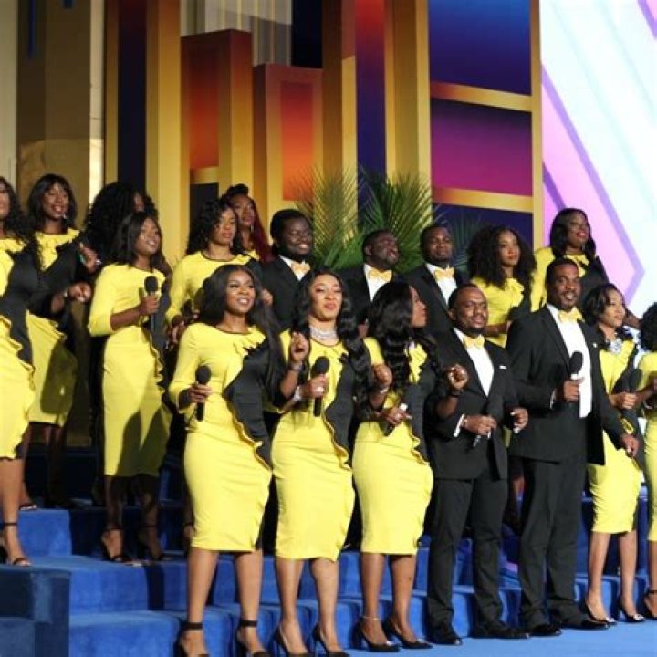 
How Pastor Tobi Chased Choristers Off The Alter For Being “Boring’ 