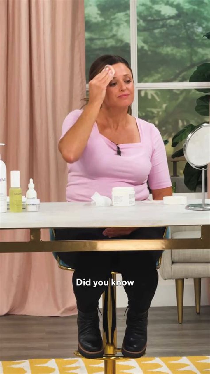 
“I Am Really Hurt, Can’t Be Going Through This Alone” BBNaija’s Alex Unusual Cries Out Over What A Brand Did To Her 