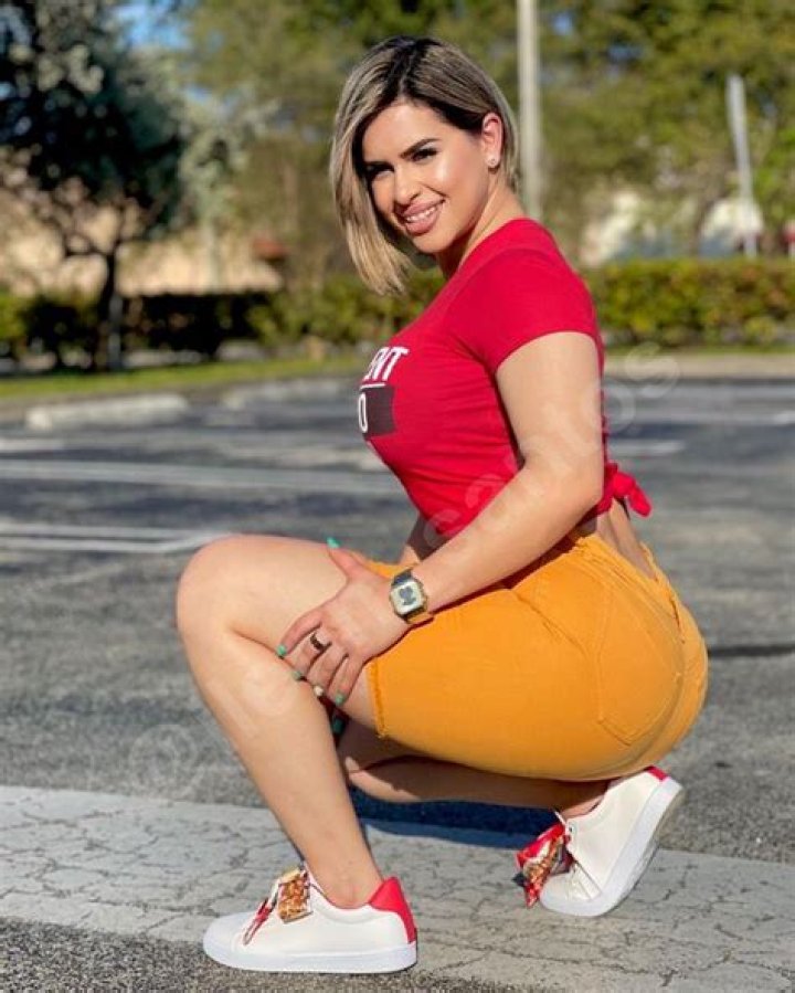 
Ilenn Santos Height, Weight, Net Worth, Age, Birthday, Wikipedia, Who, Nationality, Biography 